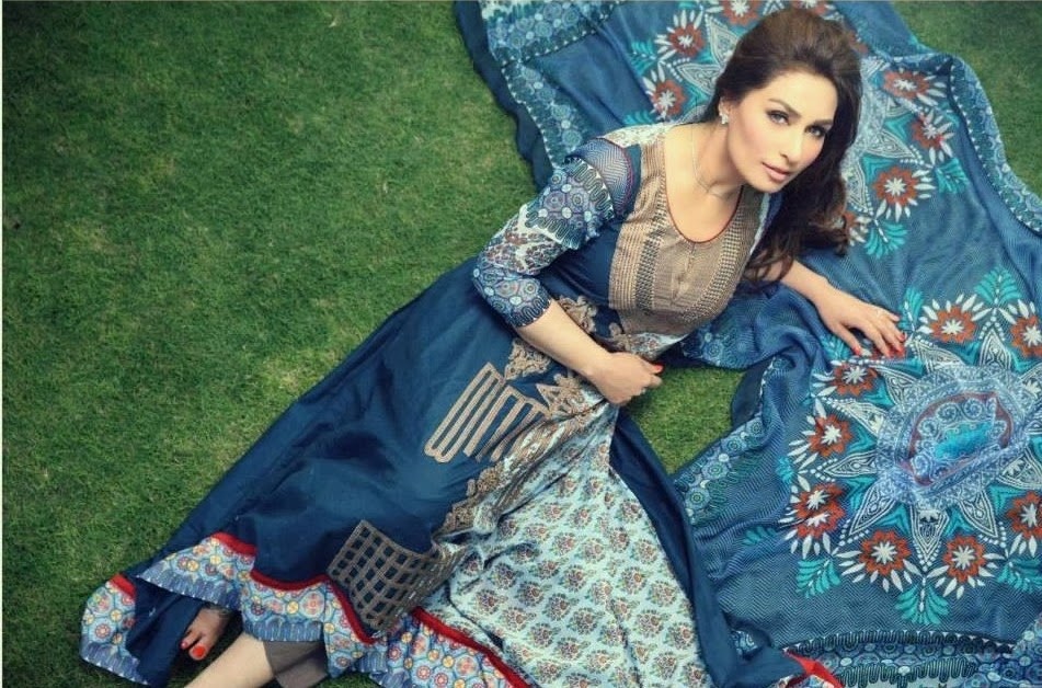 Pakistani-Actress-Reema-Khan-in-Pakistani-Fashion-Dresses